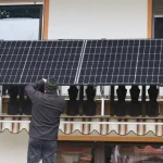 Wie man mit einem innovativen Balkon-Solarsystem Sonnenenergie nutzt