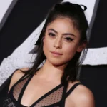Rosa Salazar: Eine Schauspielerin mit beeindruckender Karriere