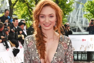 Eleanor Tomlinson: zwischen Talent, Charisma und Vielseitigkeit