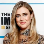 Melissa Roxburgh: Biografie, Karriere und faszinierende Fakten
