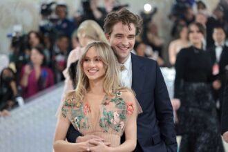 Suki Waterhouse: britische Ikone zwischen Musik, Mode Film