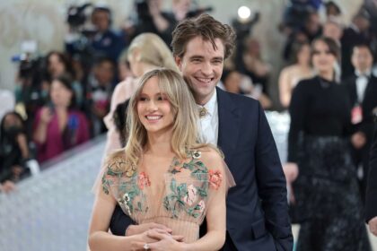 Suki Waterhouse: britische Ikone zwischen Musik, Mode Film