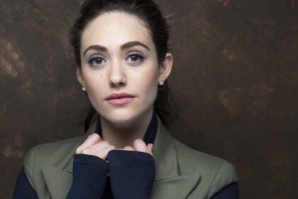 Emmy Rossum: einer vielseitigen Schauspielerin und Sängerin