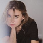 Jeanne Goursaud: Schauspielerin auf dem Weg an die Spitze