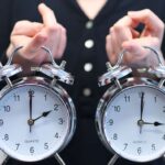Uhrenumstellung: 2025 über die Zeitumstellung wissen müssen