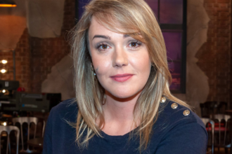 Alwara Höfels Narbe: Bedeutung und öffentliche Wahrnehmung