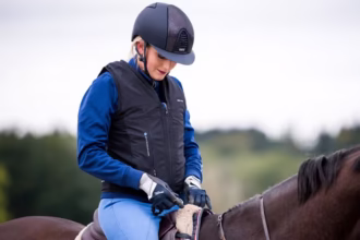 Airbag Weste Reiten: Maximale Sicherheit für Reiterinnen Reiter